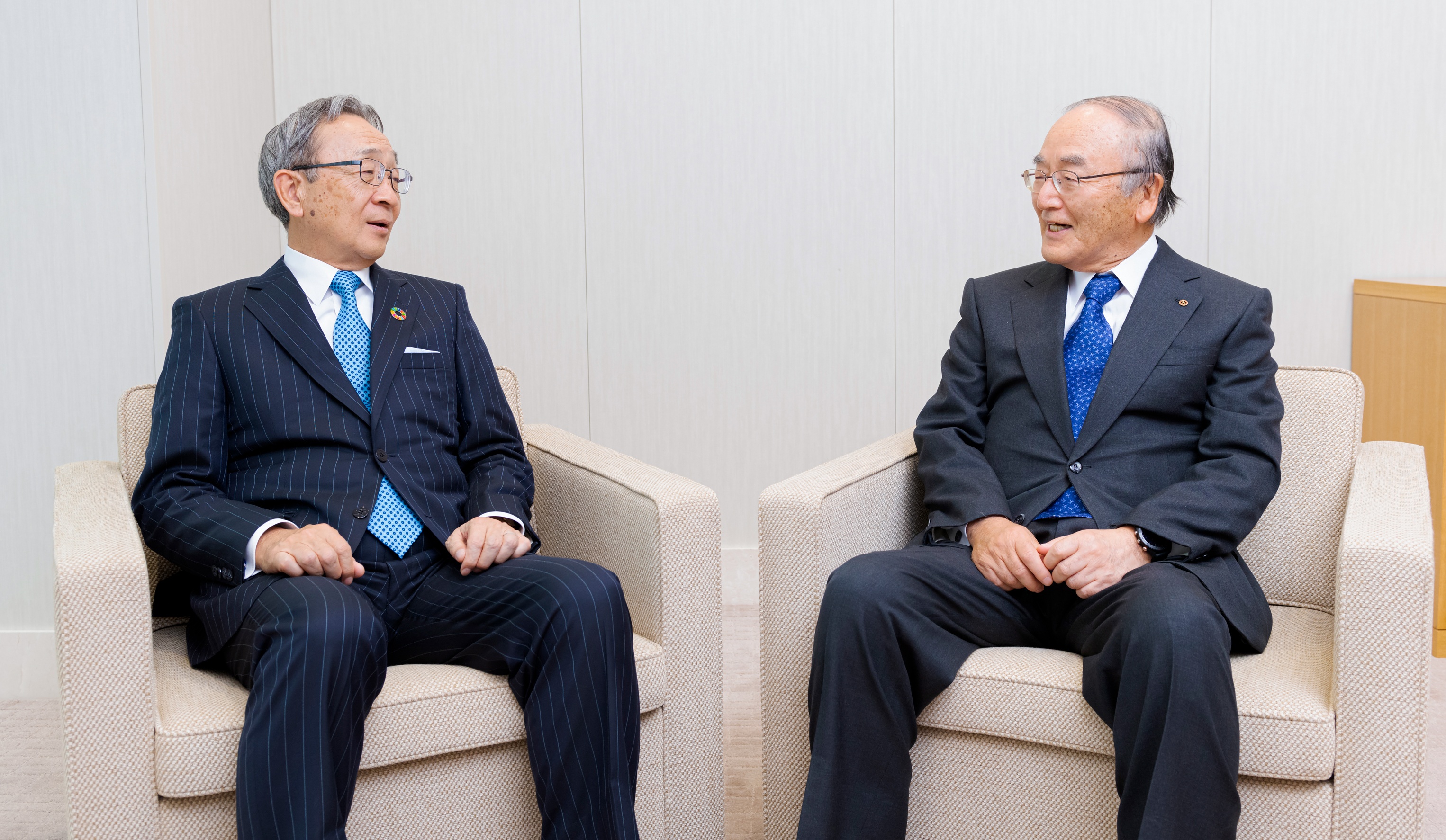 日本貿易会月報オンライン 国際社会貢献センター(ABIC)20周年記念特別企画 三村日本商工会議所会頭と中村日本貿易会名誉会長が語り合う 「シニアの活用とABIC」